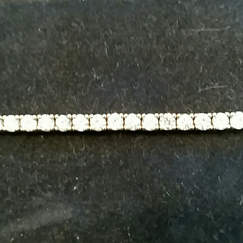 10 kt CZ tennis bracelet